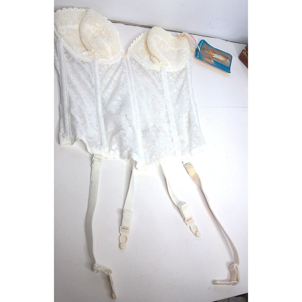 Vintage Carnival The Silhouette Maker II White Corset Size 34D - Picture 3 of 8